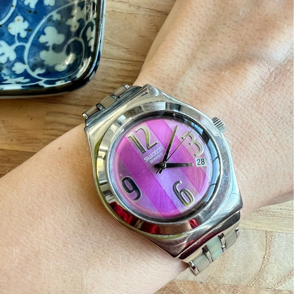 Swatch Irony Extensible Pleasure pink dial fashion Watch NEW BATTERY